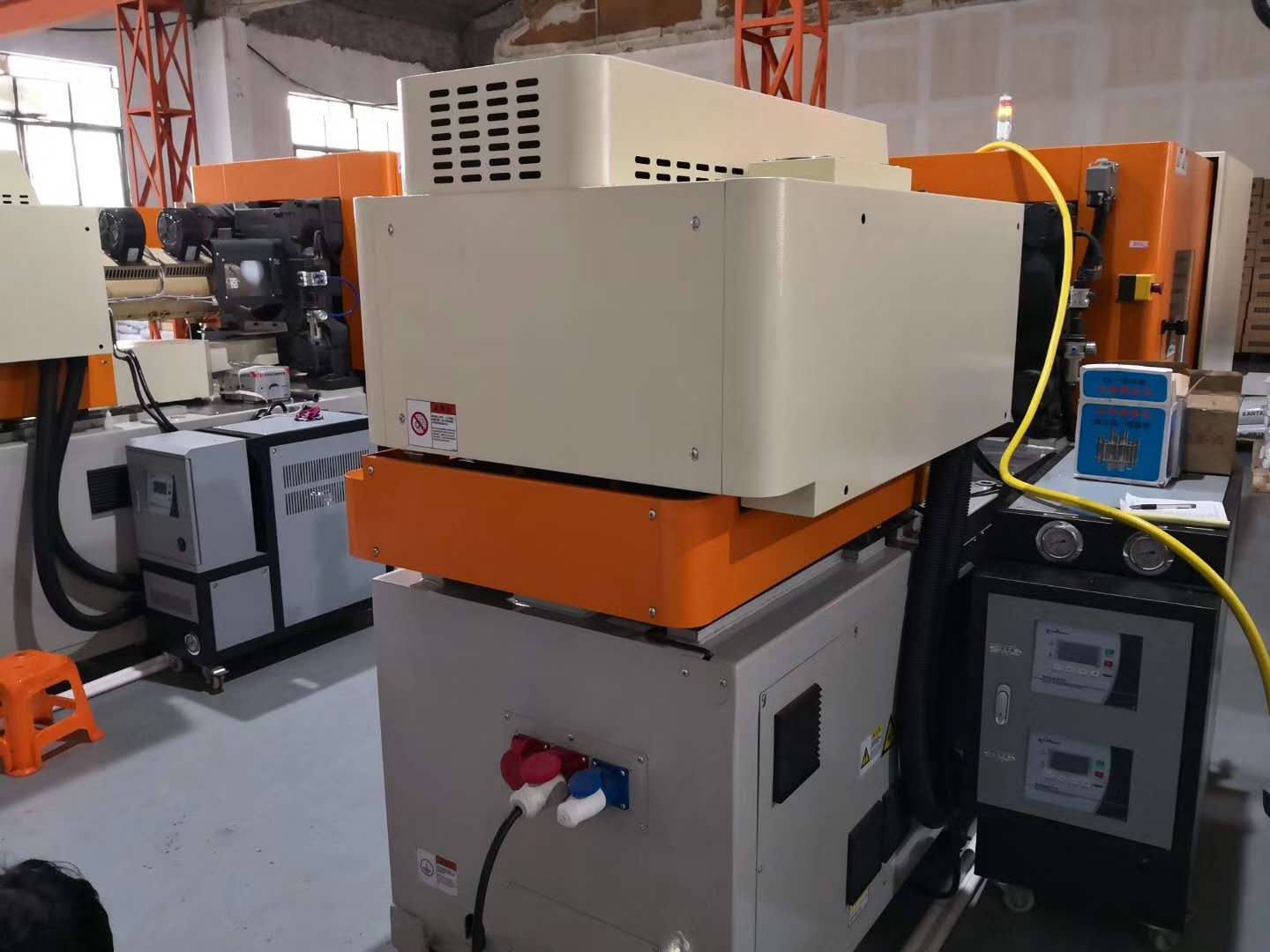 ����˫��һ�����ˮ�»�